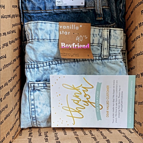 GO TO POSHMARKS INSTAGRAM AND SEE THEIR LATEST POST! - Picture 7 of 7